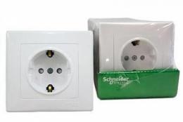 Розетка Schneider Electric Sedna с/з со шторками 16A 250V  - 2